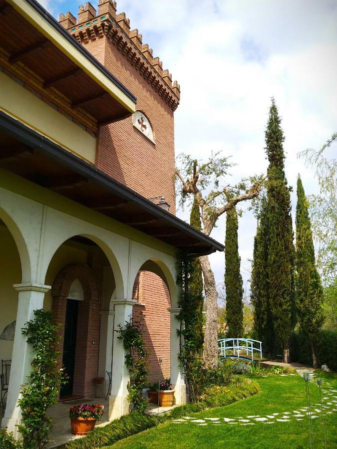 Villa Torre Zisa Teramo Exterior photo